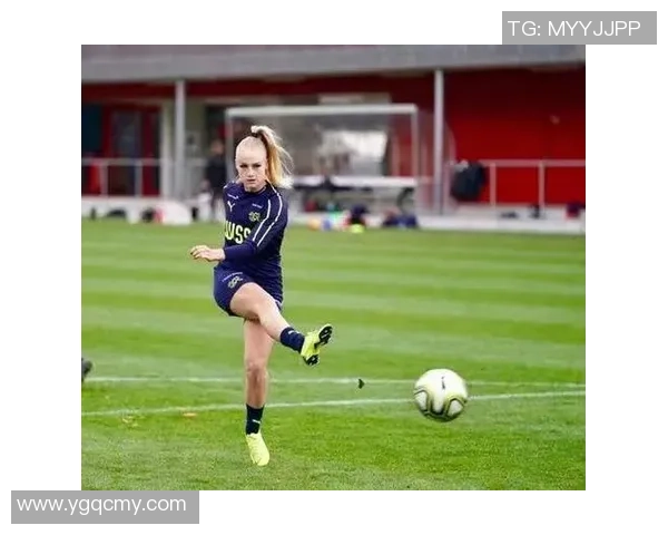 颜值高的足球明星妻子盘点这些女神背后的支持者